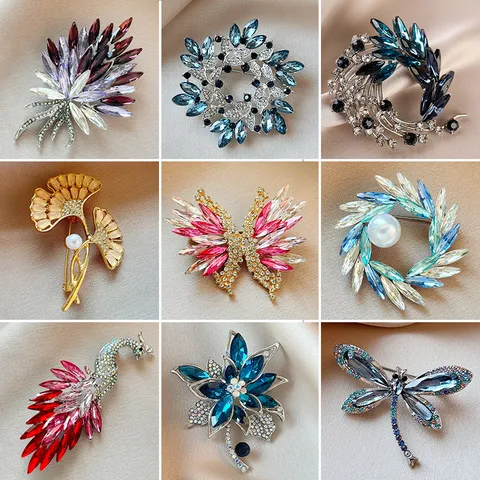 Fashion Alloy Rhinestone Insect Flower Brooch Elegant Crystal Pearl Lapel Pin Women Jewelry Gift