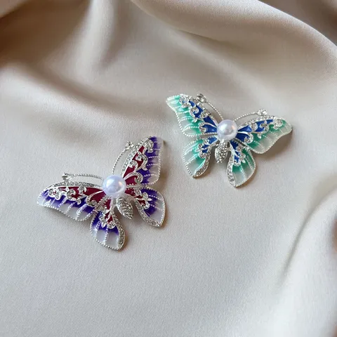 Retro Butterfly Brooch Alloy Rhinestone Pin With Artificial Pearl Luxury Enamel Animal Breastpin Fashion Clothing Accessories For Women