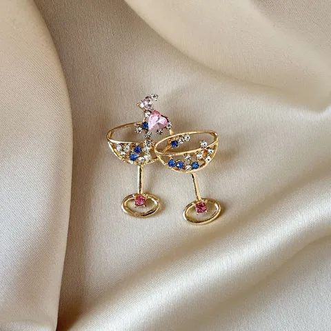 Broche de Copa de Coctel de Aleación de Zinc Chapado en Oro con Diamantes de Imitación Multicolores Accesorio de Joyería de Moda para Mujer