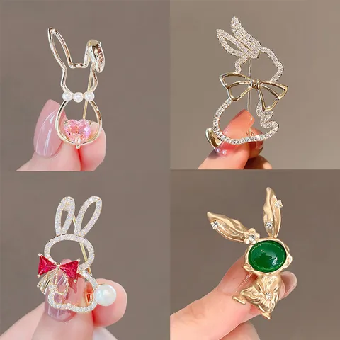 Cute Alloy Rhinestone Rabbit Brooch Pin With Artificial Pearl Animal Shaped Breastpin For Women Suit Jacket Jewelry Gift