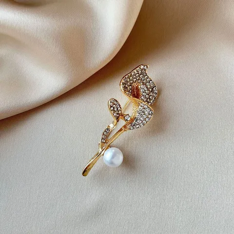 Elegant Alloy Rhinestone Artificial Pearl Bouquet Brooch Pin Gold Silver Plated Fashion Corsage Jewelry for Women