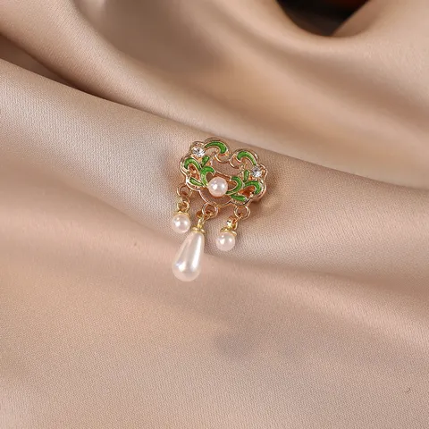 Vintage Chinese Style Auspicious Cloud Peace Lock Enamel Brooch For Women Alloy Artificial Pearl Rhinestone Pin Jewelry