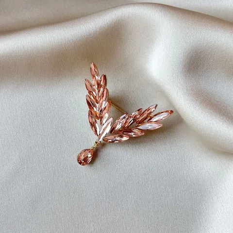 Exquisite Alloy Rhinestone Angel Wings Brooch Elegant Water Drop Pendant Suit Lapel Pin Fashion Costume Jewelry Accessories Gift For Women