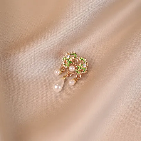 Vintage Chinese Style Auspicious Cloud Peace Lock Enamel Brooch For Women Alloy Artificial Pearl Rhinestone Pin Jewelry