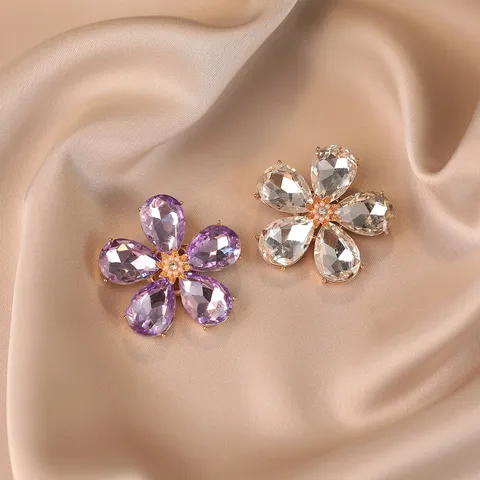 Vintage Alloy Crystal Flower Brooch Luxury Rhinestone Artificial Pearl Coat Sweater Pin Women Fashion Jewelry