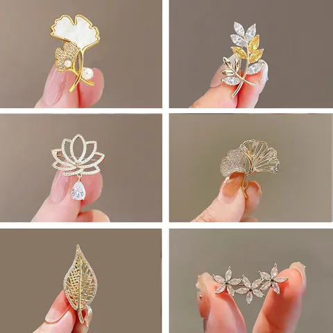 Alloy Rhinestone Flower Brooch Pin For Women Elegant Leaf Pattern Anti-exposure Safety Pin High-grade Artificial Pearl Clothing Accessories
