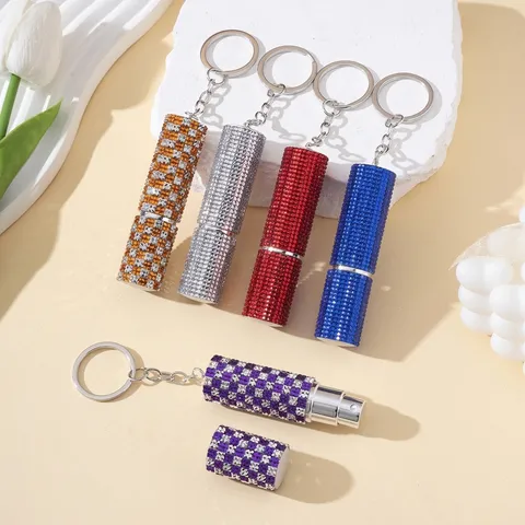 Llavero Atomizador de Perfume de Strass Portátil Frasco de Spray Recargable de Viaje de Metal de Lujo Colgante de Bolso de Cristal Regalo para Mujer