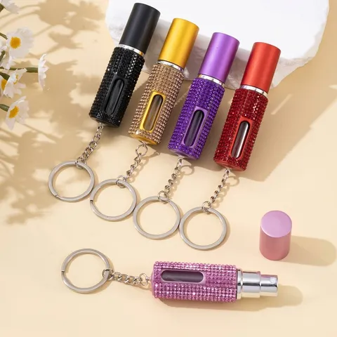 Porte-clés Atomiseur de Parfum en Strass 5ml Mini Flacon de Parfum Rechargeable Bling Avec Anneau en Métal pour Femmes Accessoire Voyage