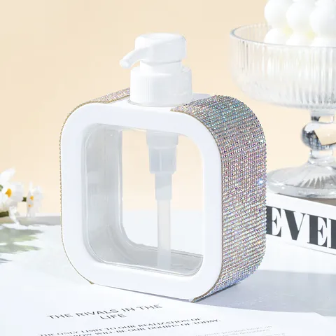 Luxury Rhinestone Studded Refillable Pump Bottle Square Transparent Window Lotion Shampoo Dispenser Portable Travel Bottle For Bathroom Home Decor