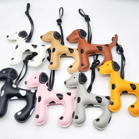 Ciondolo per Borsa in Pelle PU a Motivo Cane Dalmata Portachiavi Cucciolo di Cartone Animato per Accessori Borsa da Donna Decorativo