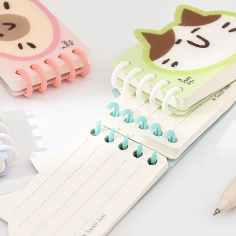 Cuaderno de Bolsillo con Diseño de Gato de Dibujos Animados Lindo Bloc de Notas en Espiral Portátil Cuaderno de Recompensa para Estudiantes