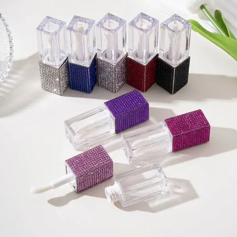 Lussuosa Bottiglia Vuota Ricaricabile per Lucidalabbra con Strass Contenitore Cosmetico Portatile Creativo con Pennello in Plastica per Donna