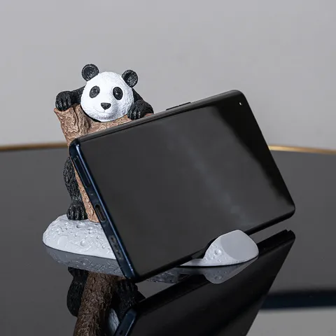 Schattige Panda Telefoonhouder Creatieve PVC Tablet Standaard Miniatuur Bureau Ornament Mascotte Figuur Verjaardag Afstudeercadeau Voor Thuis Kantoor