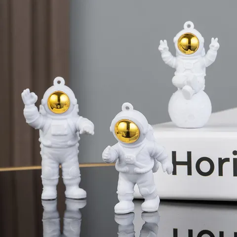 Creatieve Astronaut Sleutelhanger Schattige Ruimtevaarder Auto Sleutelring PVC Metaal Astronaut Pop Tas Hanger Bureau Ornament Cadeau Voor Kinderen