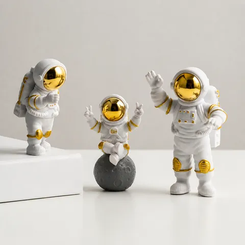 Ensemble de Figurines d'Astronaute en Résine Créative Statue de Spationaute Minimaliste Moderne Décoration d'Intérieur Cadeau