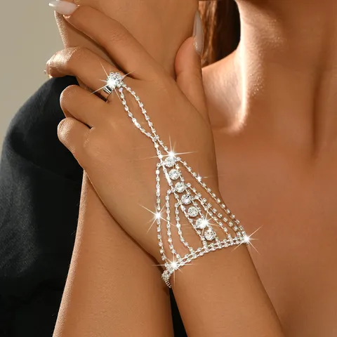Fashion Copper Rhinestone Geometric Heart Hand Chain Bracelet Tassel Mesh Ring-Linked Bracelet For Women Party Jewelry