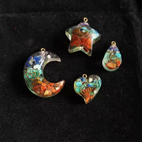 Collier Pendentif en Résine de Pierre Concassée Colorée Pierre Naturelle Géométrique Étoile Lune Cœur Femme Bijoux