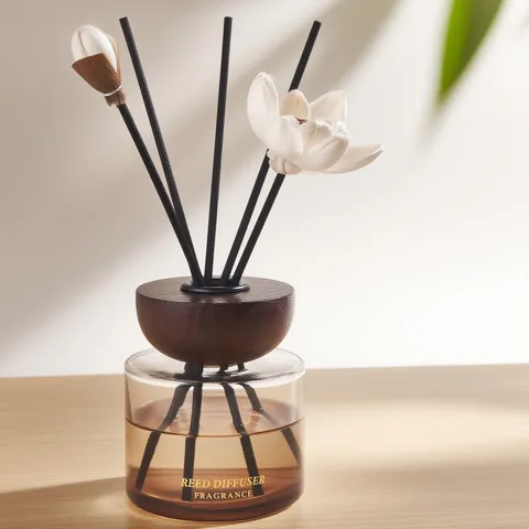 Chinese Style Reed Diffuser With Sola Lotus Flower Black Reeds Wooden Cap Glass Bottle For Home Fragrance