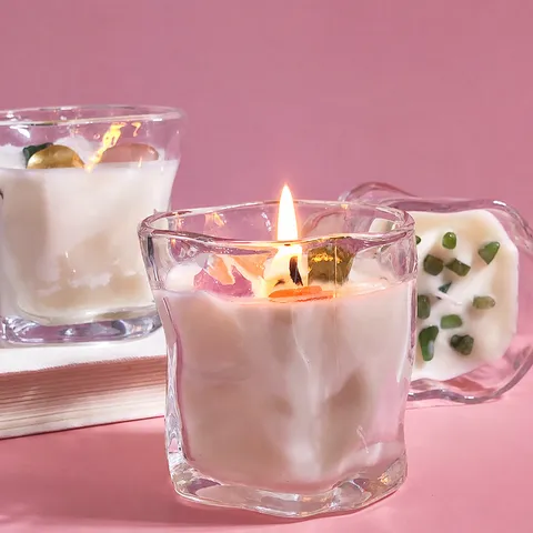 Bougie Parfumée en Cire de Soja Cristal Fleur Séchée Pot en Verre Torsadé Bougie d'Aromathérapie Pour Chambre Décoration Cadeau