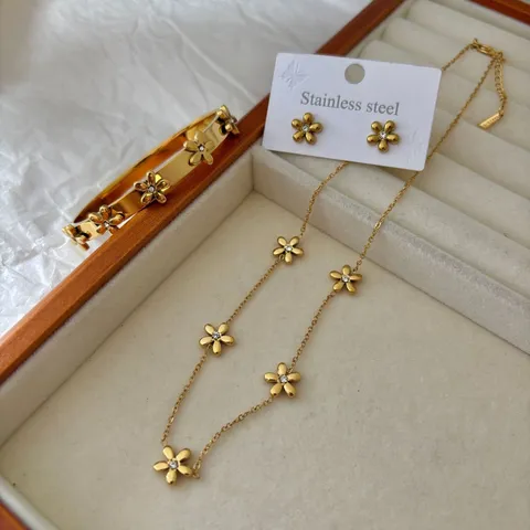 Edelstahl Gänseblümchen Blume Halskette Armband Ohrringe Armreif 18K Vergoldet Strass Schmuck Für Damen Frische Florale Accessoire