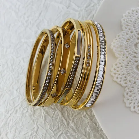 Luxus Titanstahl Zirkonia Armreif Für Damen Gold Silber Galvanisiert Elegant Sternen Besetzt Armband Ins Stil Mode Pendeln Schmuck Geschenk