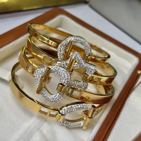 Luxus Edelstahl OT Schnalle Strass Armreif Armband Für Damen Gold Spiegelpoliert Herz Stern Geometrische Offene Manschette Armreif Schmuck Geschenk