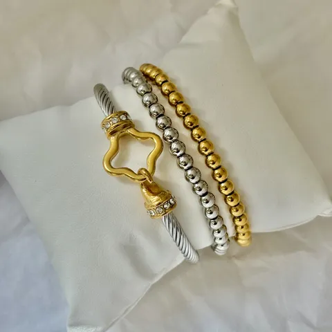 Titanstahl 18K Vergoldet Kleeblatt Kabel Armreif Mit Strass Eingelegtem Perlen Elastischem Armband Schmuck Für Damen