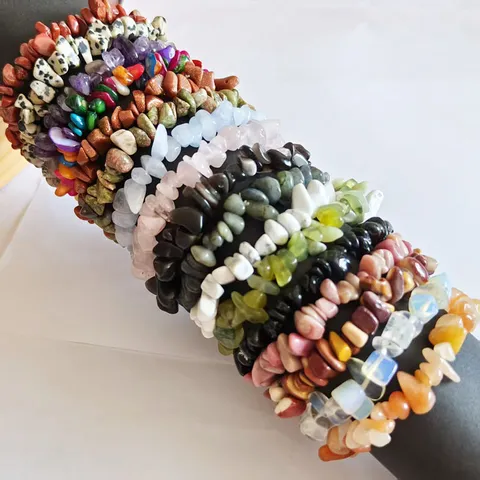 Bracelet en Gravier de Cristal Naturel Bracelets Extensibles en Perles de Pierres Précieuses Irrégulières Bijoux de Pierre de Guérison Mode Cadeau Pour Femmes