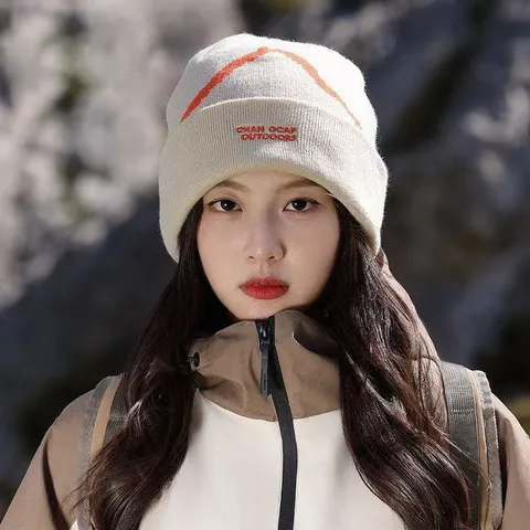 Outdoor Sports Thermal Knit Hat Snow Mountain Jacquard Embroidered Beanie Windproof Winter Ski Cap For Unisex Camping Hiking