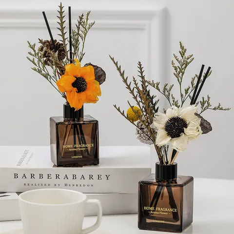 Raumduft Duftstäbchen Mit Brauner Glasflasche Natürlichen Getrockneten Blumen Und Langanhaltendem Ätherischem Öl Aroma Für Innenräume