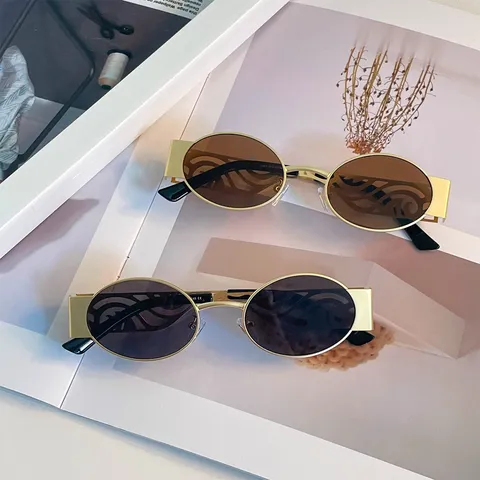 Gafas de Sol Ovaladas Retro para Mujer Hombre Montura de Metal Hueca Lentes de Color Moda Europea UV400 Fiesta