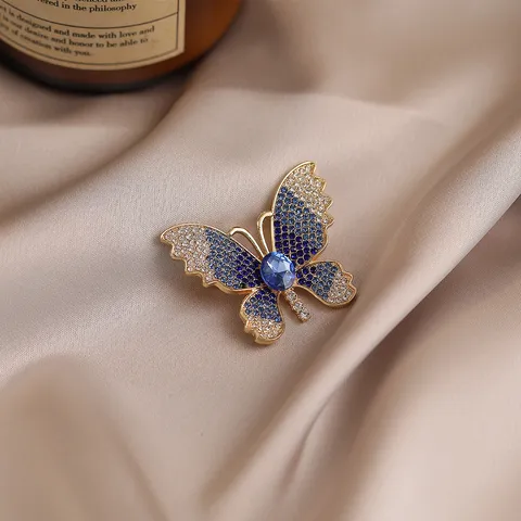 Elegant Rhinestone Butterfly Brooch For Women Luxury Crystal Suit Dress Lapel Pin Fashion Jewelry Gift