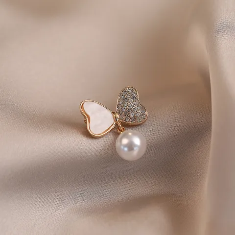 Fashion Gold Plated Alloy Bow Brooch Rhinestone Artificial Pearl Anti-Glare Pin Suit Collar Corsage Women Jewelry Gift