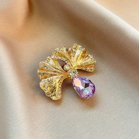 Ginkgo Leaf Brooch Pin Alloy Gold Plated Rhinestone Artificial Pearl Fashion Jewelry For Women Coat Sweater