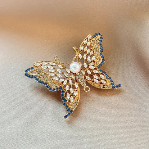Vintage Openwork Rhinestone Crystal Butterfly Brooch Pin Alloy Artificial Pearl Corsage Suit Coat Accessories For Women