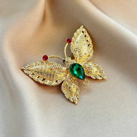 Luxury Alloy Rhinestone Green Butterfly Brooch Pin For Women Suit Sweater Clothes Decorative Jewelry Fashion Corsage