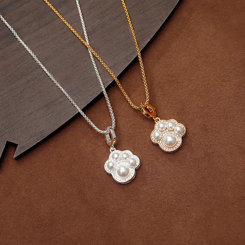 Schattige Kattenpoot Hanger Ketting Voor Vrouwen Koper Strass Kunstparel Verstelbare Sleutelbeen Ketting Exquise Halssieraden