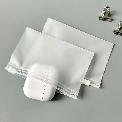 Thickened Frosted Clear Resealable Plastic Zipper Bag Dustproof Portable Travel Storage Bag Organizer For Home Sundries
