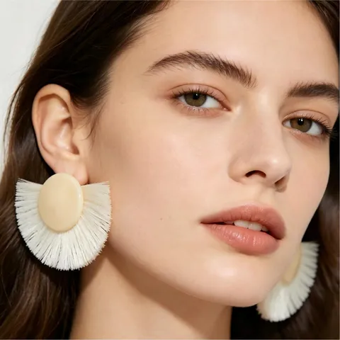 Boucles d'Oreilles Tassel Blanc Cassé Vintage Français en Alliage Boucles d'Oreilles Tombantes Élégantes Bijoux de Vacances pour Femmes