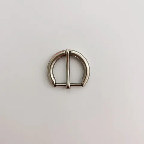Women Fashion Zinc Alloy Belt Buckle Round Pin Buckle Minimalist Metal Hardware Smooth Silver Belt Buckle Accessory
