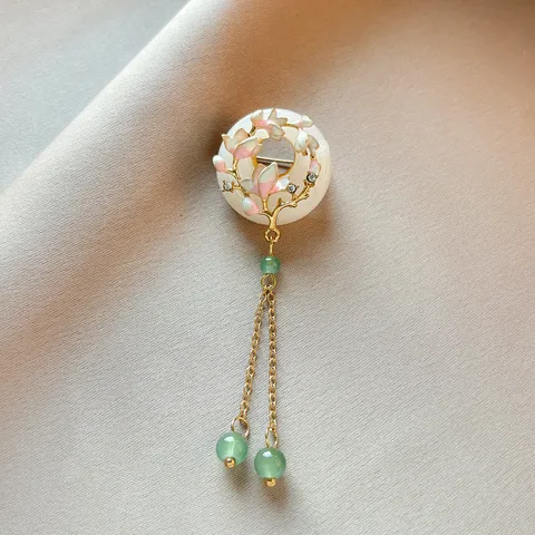 Neo-Chinese Magnolia Flower Tassel Brooch Elegant Enamel Faux Jade Rhinestone Pin For Cheongsam Hanfu Women Jewelry