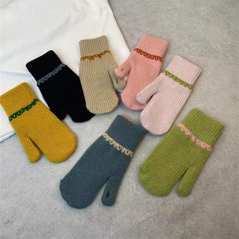 Women Winter Warm Touch Screen Knitted Gloves Jacquard Full Finger Mittens Acrylic Fashion Cold Weather Gear