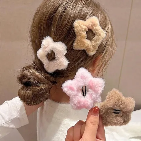 Pince à Cheveux Étoile Cœur en Peluche Douce Épingle à Cheveux Étoile en Fausse Fourrure Mignonne Accessoires Cheveux Hiver Femmes