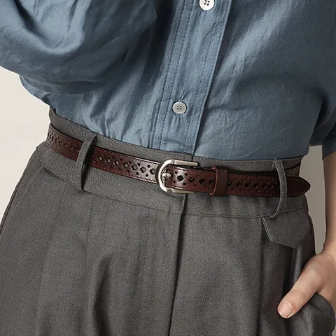 Cintura in Vera Pelle da Donna Vintage Casual Traforata Sottile Cintura in Vita Fibbia in Metallo Pantaloni Eleganti Cintura Decorativa
