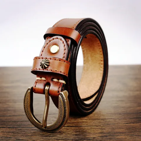 Cintura Retrò in Vera Pelle da Donna Cintura in Pelle di Vacchetta Vintage Con Fibbia in Metallo e Rivetti a Stella Per Cappotto Abito
