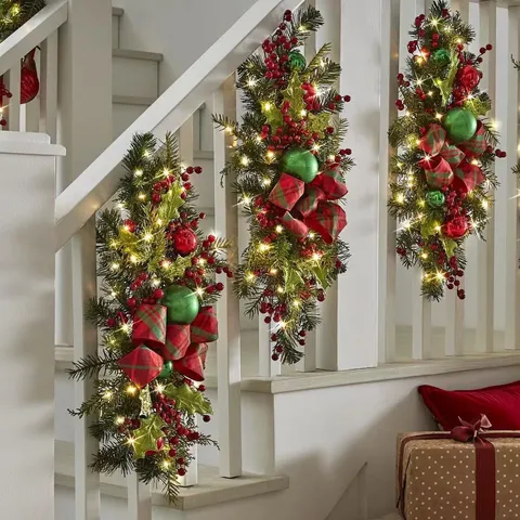 Christmas Teardrop Swag Staircase Garland Decoration With LED Lights Red Berries Bowknot Artificial Pine Needle Hanging Ornament For Front Door Home