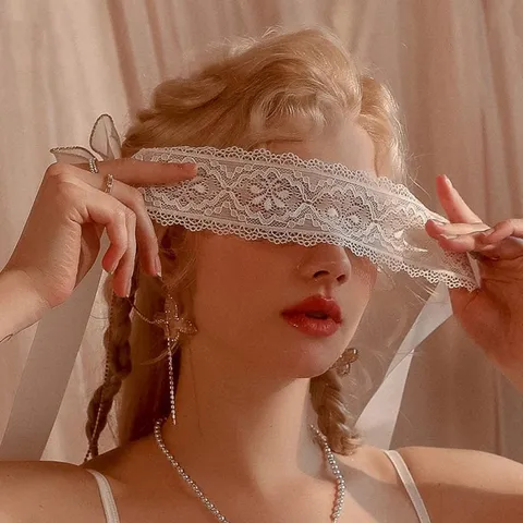 Sexy Lace Sleep Mask Hollow Out Eye Cover Adjustable Strap Blindfold For Women Soft Breathable Night Eye Mask Bedroom