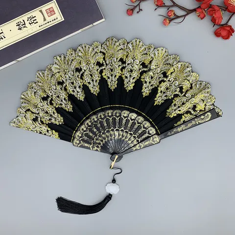 Neuer Chinesischer Stil Kunststoff Klappfächer Spitzenstoff Verheißungsvolles Wolkenmuster Quaste Tanzfächer Heimdekoration Partyzubehör