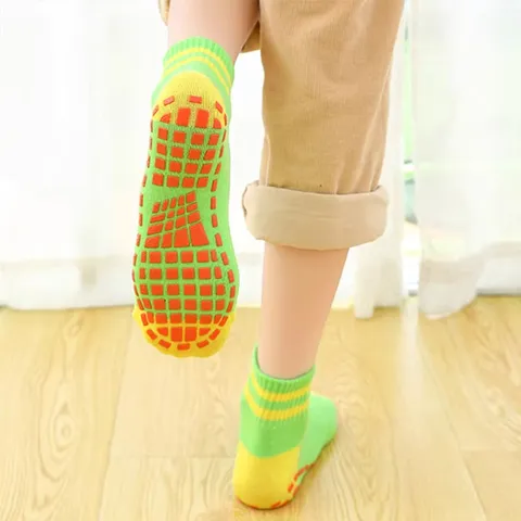 Non-Slip Trampoline Socks Cotton Blend Striped Yoga Fitness Floor Socks For Kids And Adults Indoor Sports