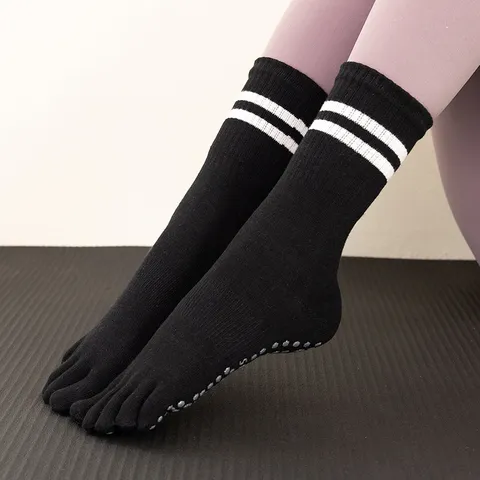 Women's Non Slip Five Finger Yoga Socks Cotton Breathable Pilates Fitness Athletic Split Toe Crew Socks